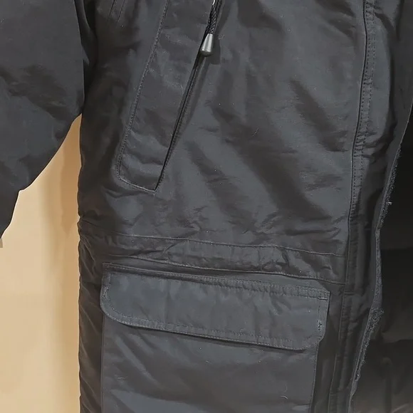 The North Face Black Jacket with Fur Trim - Picture 4 of 9